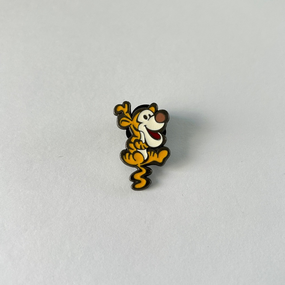 Disney Winnie the Pooh Tigger Cuties Mystery Pack Pin